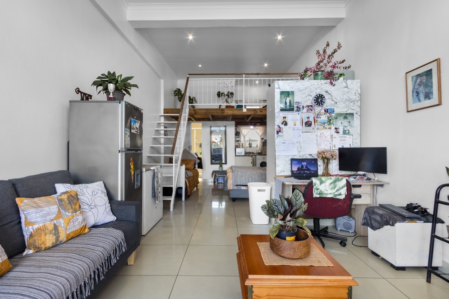 1 Bedroom Property for Sale in Heathfield Western Cape